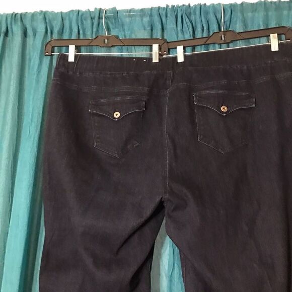 Avenue Denim Blue Capris Size 28 - Picture 4 of 7